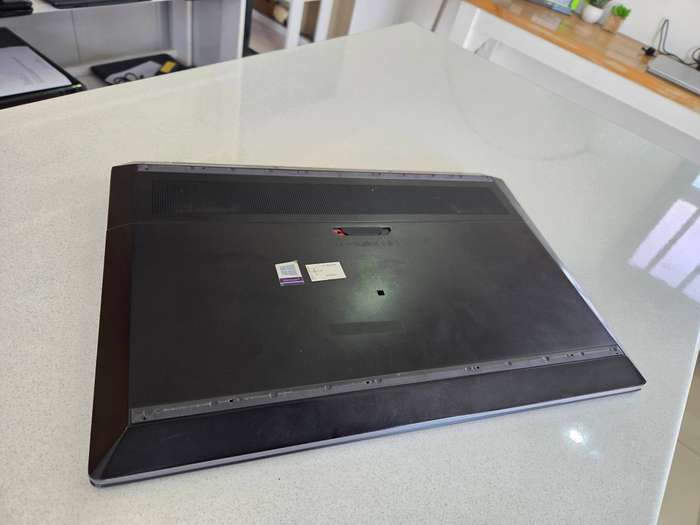 HP Zbook 15 G5 Workstation Core i7 - 8750H/ 32GB DDR4 RAM/ 1TB SSD/ Nvidia Quadro P2000 4GB GPU