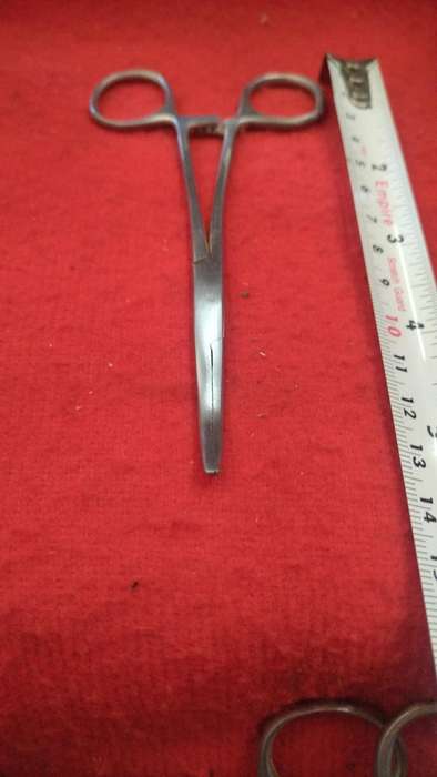 1 lot of 11 assorted steel surgical instruments