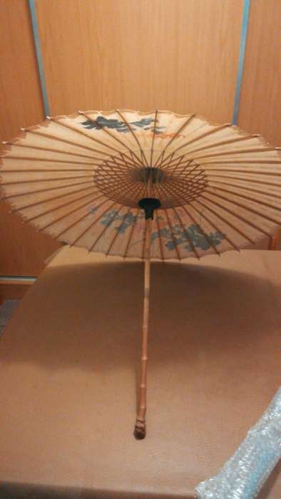 Vintage 1960s  Asian Bamboo & Rice paper parasol umbrella