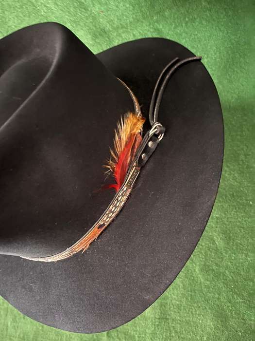 Hat Cattleman  wide brimmed  : Flechet Longhorn Cattleman Hat XL - great for the outdoors
