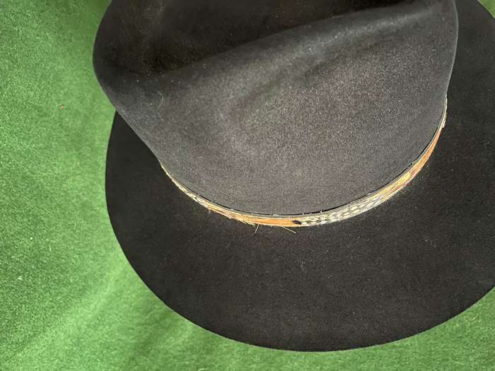 Hat Cattleman  wide brimmed  : Flechet Longhorn Cattleman Hat XL - great for the outdoors