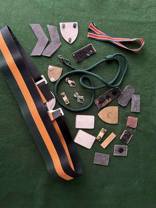 SADF : SA Infantry Job lot : Badges / Rank / Stable belt etc
