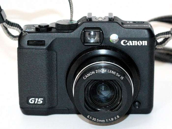Canon PowerShot G15 12MP Digital Camera with 3-Inch LCD