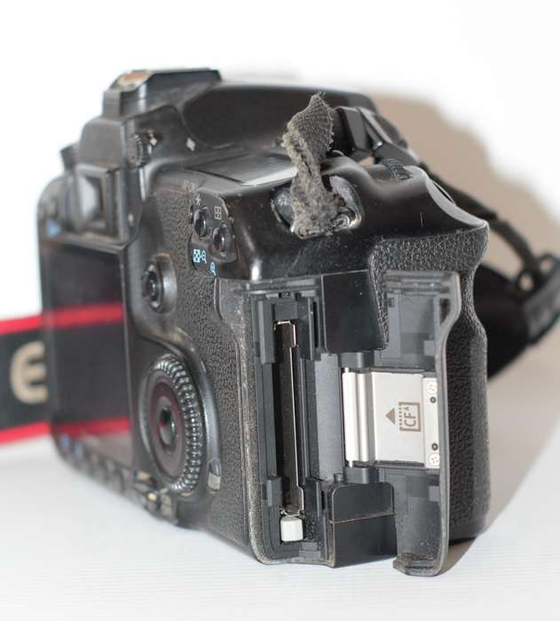 Canon EOS 50D 15MP DSLR ( BODY)