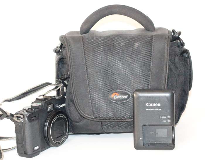 Canon PowerShot G15 12MP Digital Camera with 3-Inch LCD