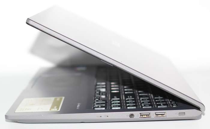 Asus VivoBook X515JA 11th gen Intel Core i3-1115G7 @ 3.00GHz , 8GB Ram , 256GB SSD , 15.6" Full HD