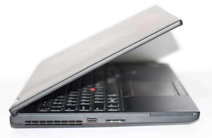 Lenovo Thinkpad P52 Mobile Workstation - Core I7-8750H  16GB RAM, 1TB SSD , Nvidia Quadro P1000
