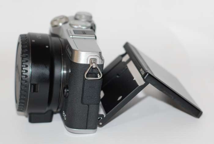 Canon EOS M6 24.2MP WITH Meike MK-C-AF4 EF to M Autofocus Adapter , CHARGER