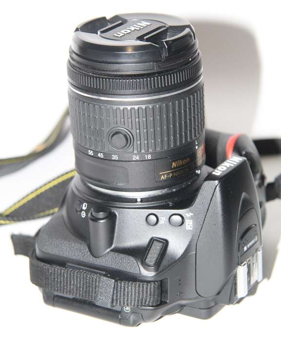 Nikon D5600 , 24MP DSLR ,FULL HD MOVIES ,WITH 18-55mm DX VR Lens, VERY LOW SHUTTER OF 2056