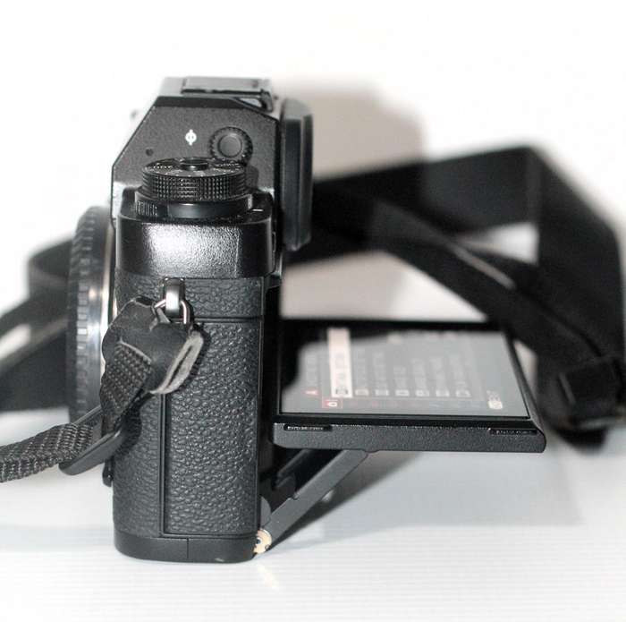 Fujifilm X-T1 16 MP Mirrorless Digital Camera with 3.0-Inch LCD (Body Only) (Weather Resistant)