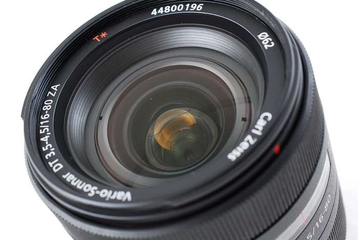 Sony 16-80mm f/3.5-4.5 Carl Zeiss Vario-Sonnar T DT Zoom Lens for Sony Alpha Digital SLR Camera