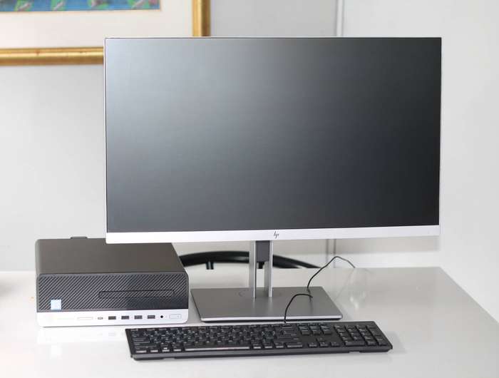 HP ProDesk 600 G3 Intel Core I7-6700, 4GB, 512GB SSD + HP EliteDisplay E273 27-inch Full HD LED Moni
