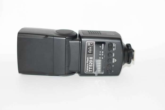 GODOX TT520 II Universal Hot Shoe Flash Speedlite for DSLR Cameras Canon Nikon Pentax Olympus