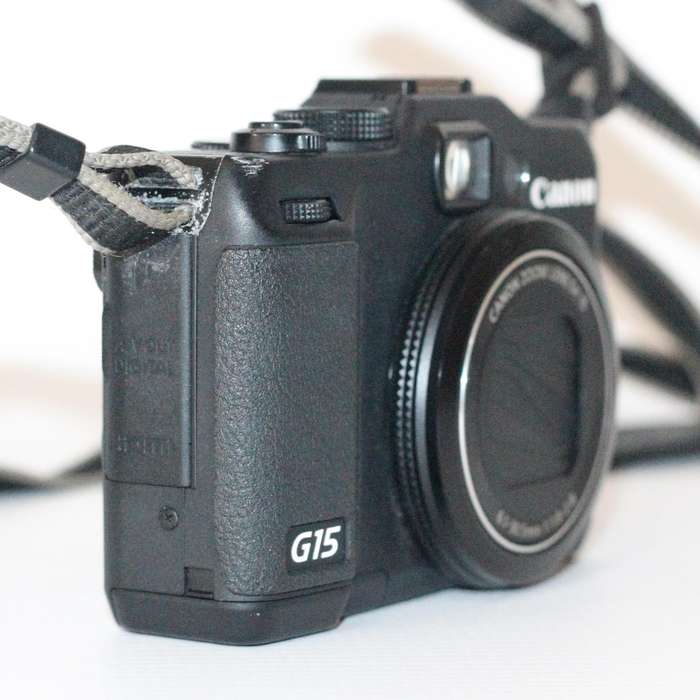 Canon PowerShot G15 12MP Digital Camera with 3-Inch LCD