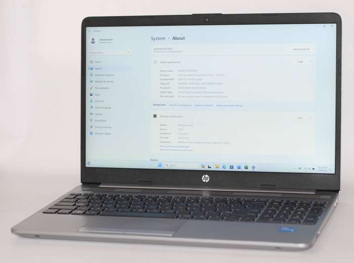 HP 250 G8  11th Gen Core i5-1135G7 / 8GB RAM / 256GB HDD / 15.6" FHD / Win 11