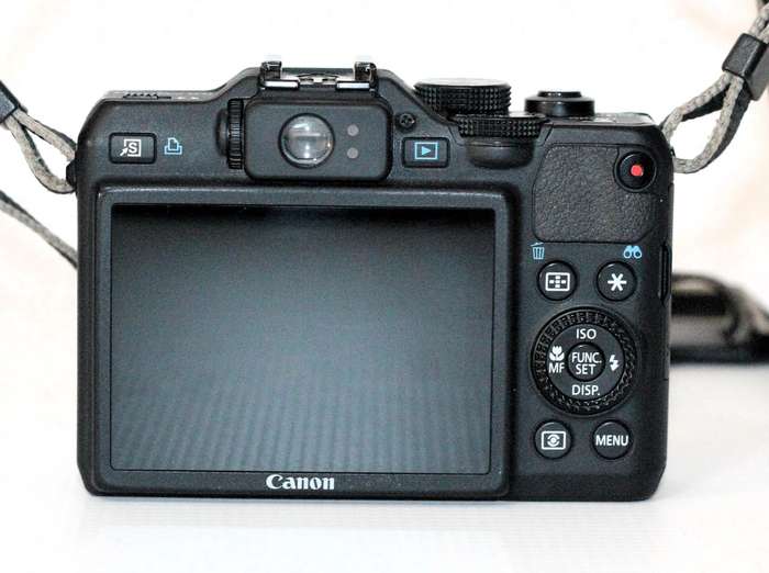 Canon PowerShot G15 12MP Digital Camera with 3-Inch LCD
