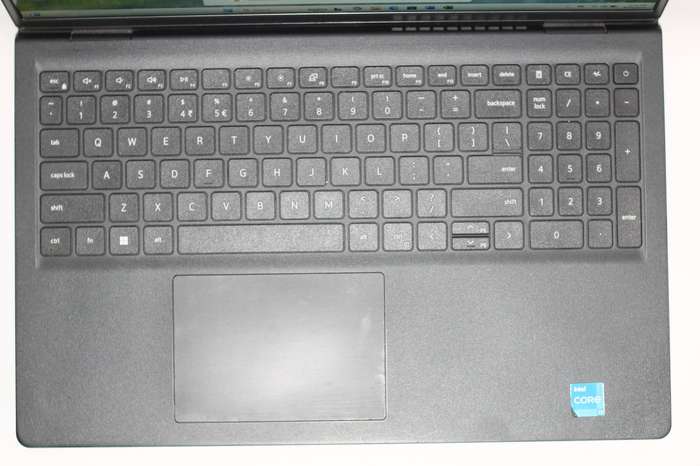 Dell Vostro 3500 ,Intel Core I3-1115G7 , 4GB RAM , 256GB SSD, Win 11 , 15.6-inch 1366 X 768
