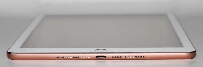 Apple  iPad 6th Gen 9.7-inch Wi-Fi 128GB