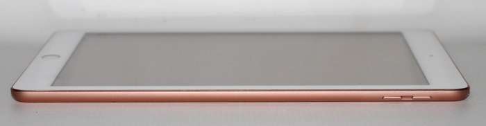 Apple  iPad 6th Gen 9.7-inch Wi-Fi 128GB
