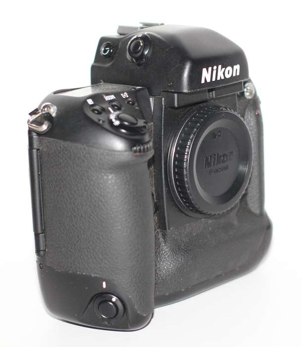 Nikon F5 35mm Camera Body