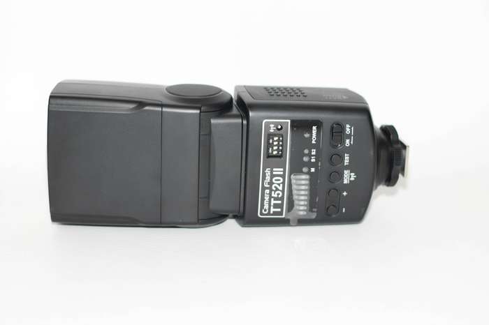 GODOX TT520 II Universal Hot Shoe Flash Speedlite for DSLR Cameras Canon Nikon Pentax Olympus