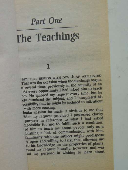 The Teachings of Don Juan: A Yaqui Way of Knowledge - Carlos Castaneda