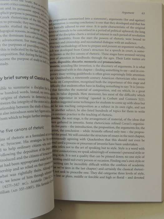Studying English Literature: A Practical Guide - Tory Young