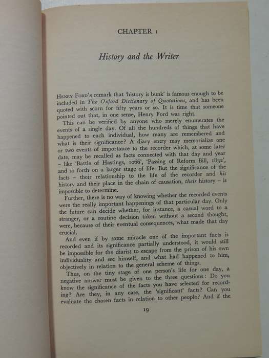Who Was The Man In The Iron Mask And Other Historical Mysteries- Hugh Ross Williamson