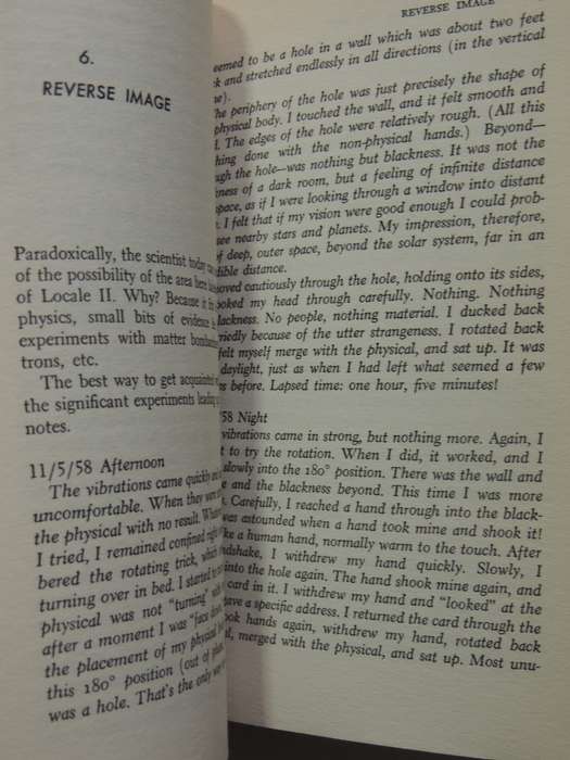 Journeys Out Of The Body - Robert A. Monroe