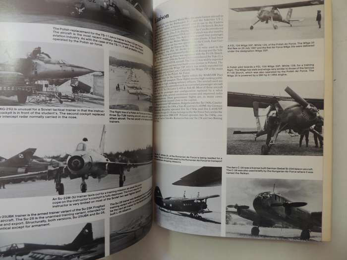 Squadron / Signal Publications: Warsaw Pact Air Forces - Hans-Heiri Stapfer