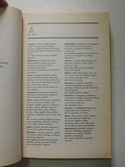 The Wordsworth Dictionary Of Synonyms & Antonyms- ed Martin H. Manser