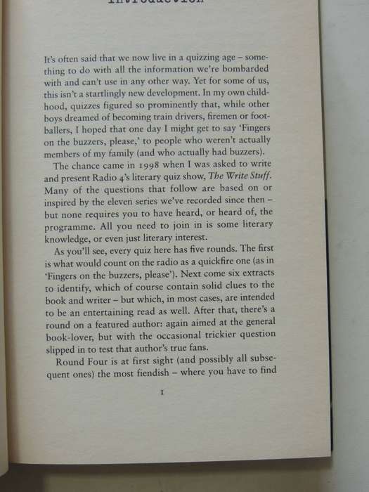Sonnets, Bonnets & Bennets: A Literary Quiz Book - James Walton