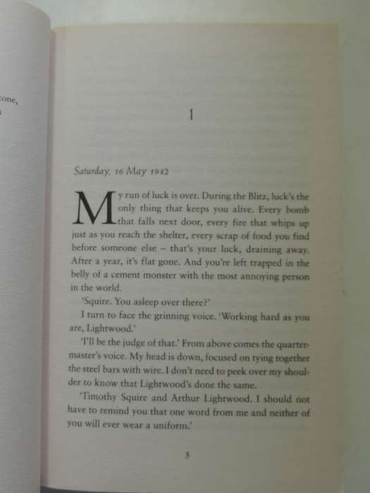 What The Raven Brings: The Ravenmaster Trilogy Book 2 - John Owen Theobald