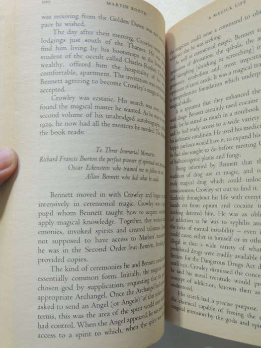 A Magik Life: A Biography Of Aleister Crowley - Martin Booth