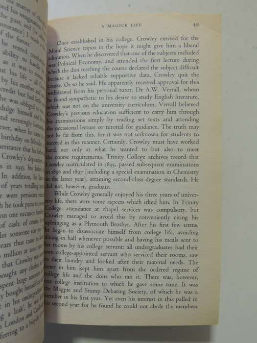 A Magik Life: A Biography Of Aleister Crowley - Martin Booth