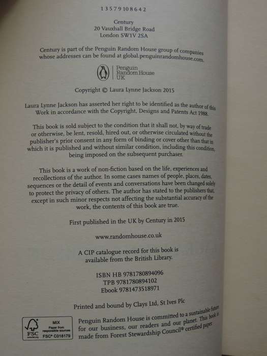 The Light Between Us: Stories From The Afterlife. Lessons For The Living- Laura Lynne Jackson
