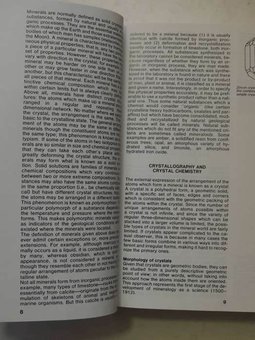 The Macdonald Encyclopedia Of Rocks And Minerals