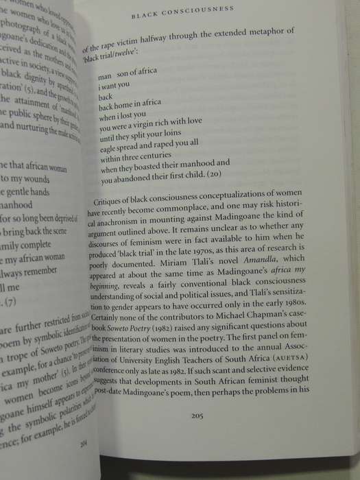 Voicing The Text: South African Oral Poetry And Performance - Duncan Brown