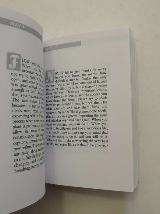 Opening Doors Within: 365 Daily Meditations - Eileen Caddy