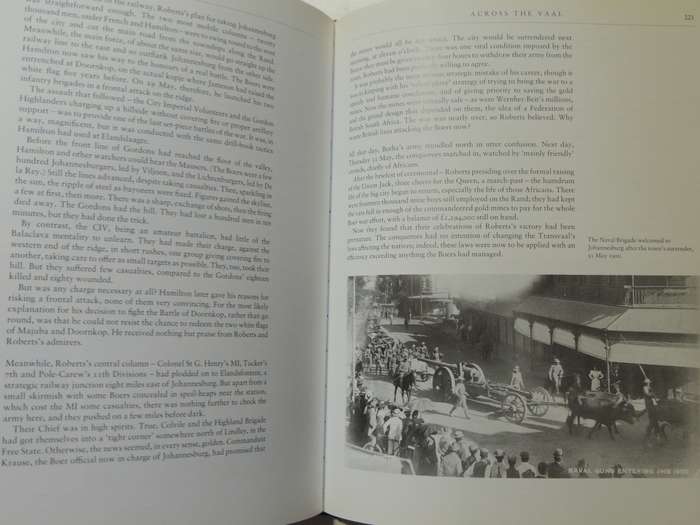 The Boer War: Illustrated Edition (1st Edition) - Thomas Pakenham     1st Illiustarted Ed.