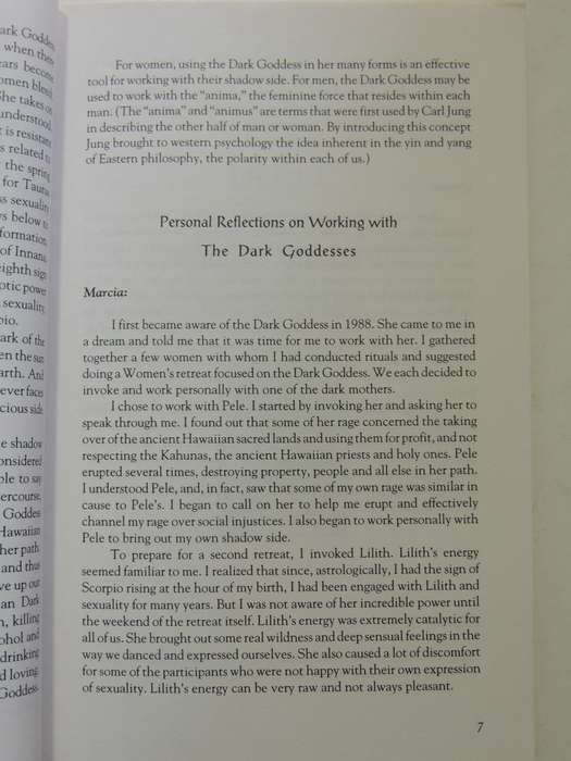 The Dark Goddess: Dancing With The Shadow - Marcia Starck & Gynne Stern