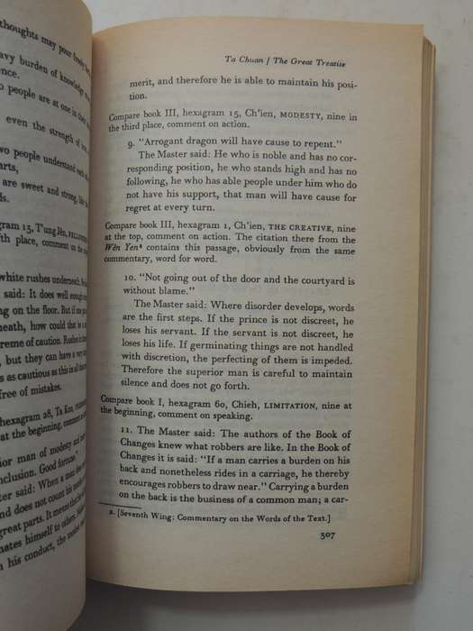 I Ching Or Book Of Changes- Richard Wilhelm