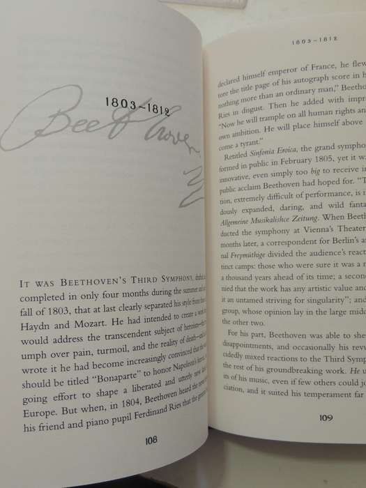 Beethoven's Hair: An Extraordinary Historical Odyssey And A Scientific Mystery Solved -Russel Martin