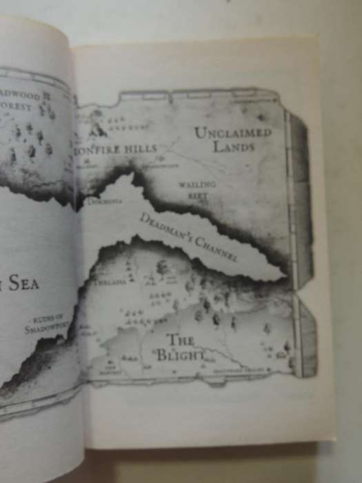 The Grim Company - Sword of the North -  Luke Scull