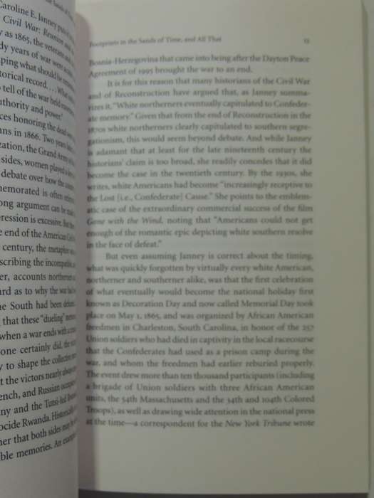 In Praise Of Forgetting: Historical Memory And Its Ironies - David Rieff