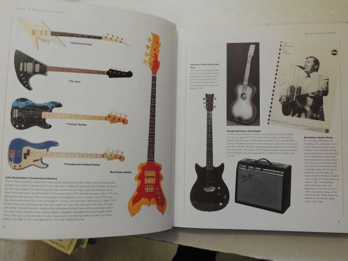 Rock 'N' Roll Collectables: An Illustrated History Of Rock Memorabilia- Hilary Kay