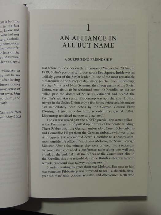 WW II Behind Closed Doors: Stalin, The Nazis And The West - Laurence Rees