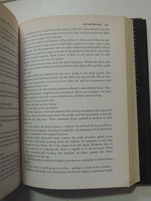 The Runes of the Earth The Last Chronicles of Thomas Covenant - Stephen Donaldson  FIRST EDITION H/C