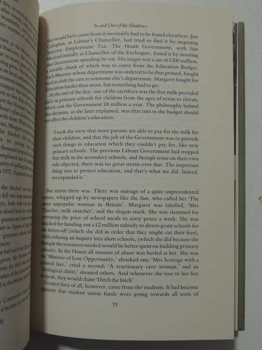Margret Thatcher: Wife, Mother, Politician - Penny Junor