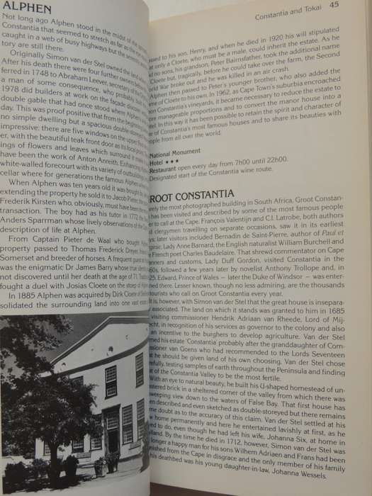 A Concise Guide To Cape Dutch Houses - Phillida Brooke Simons